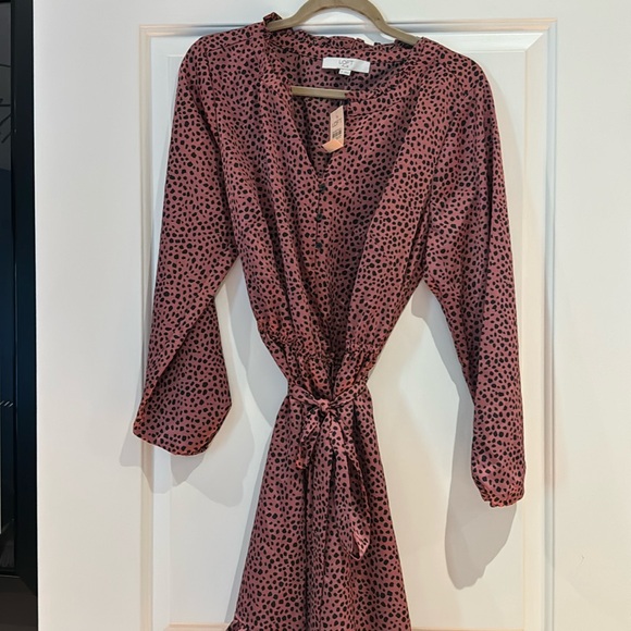LOFT Dresses & Skirts - LOFT Dusty Rose Long Sleeve Wrap Dress with Black Dot Print